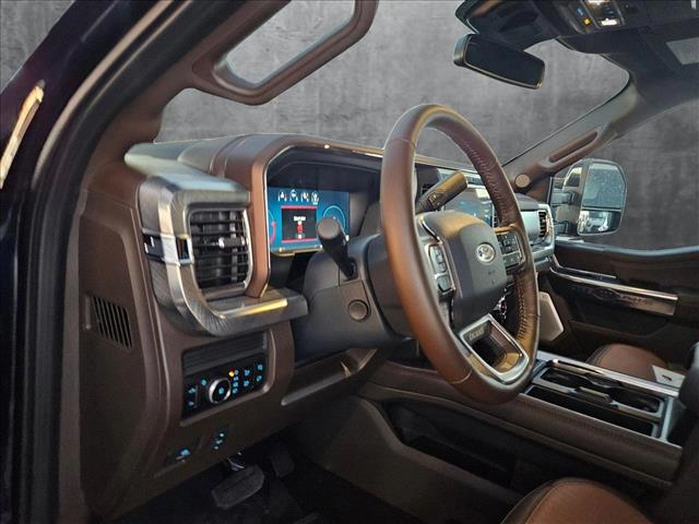 2025 Ford F-250 King Ranch photo 3