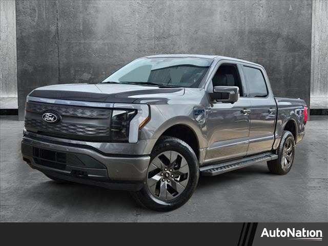 2025 Ford F-150 Lightning Lariat's photo