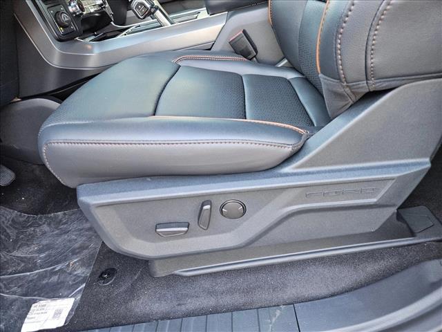 2025 Ford F-150 Lariat photo 4