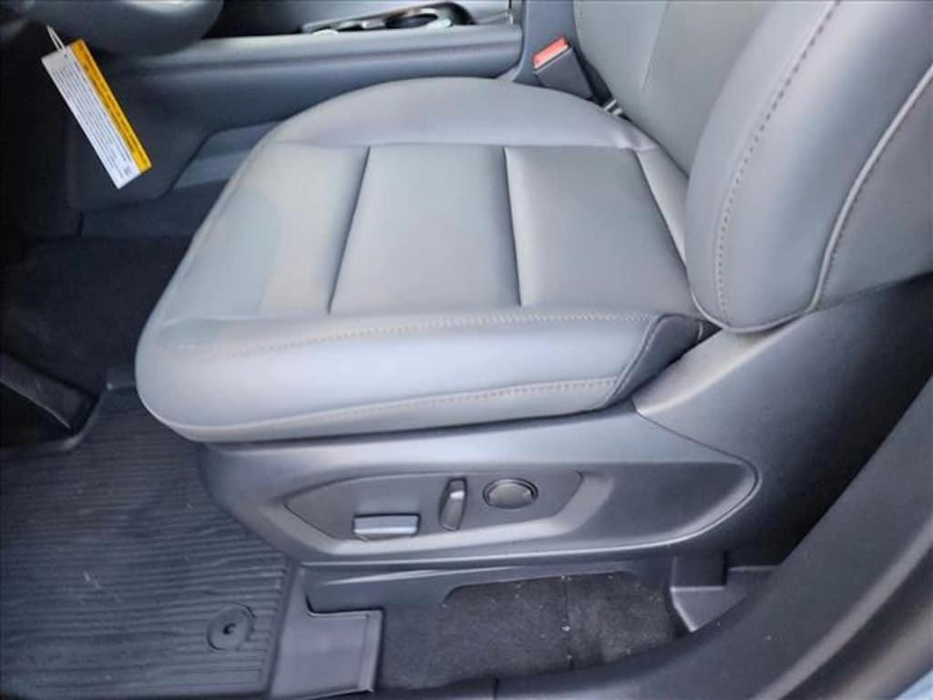 New 2026 Ford Explorer Active w/200A Pkg SUV