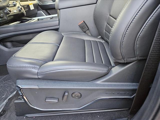 2026 Ford F-350 Platinum photo 4