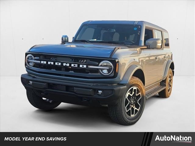 2025 Ford Bronco 4-Door Outer Banks's photo