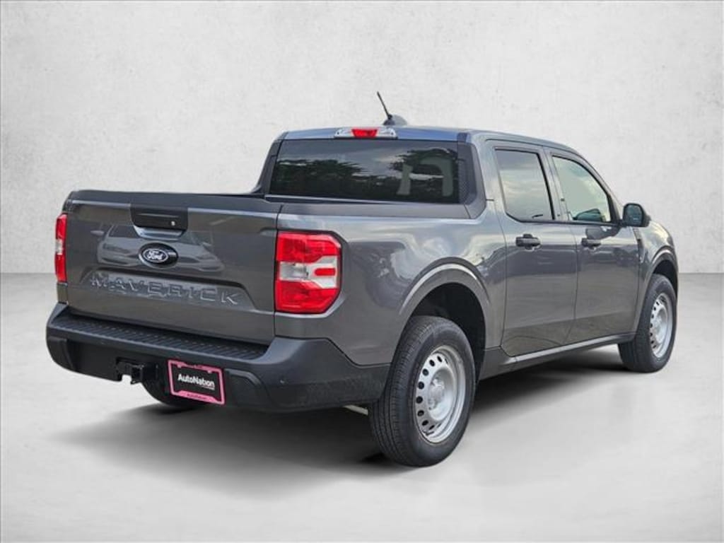 New 2025 Ford Maverick XL Truck SuperCrew