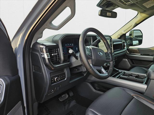 2026 Ford F-250 Lariat photo 3