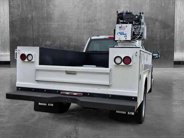 2024 Ford F-450 XL photo 2