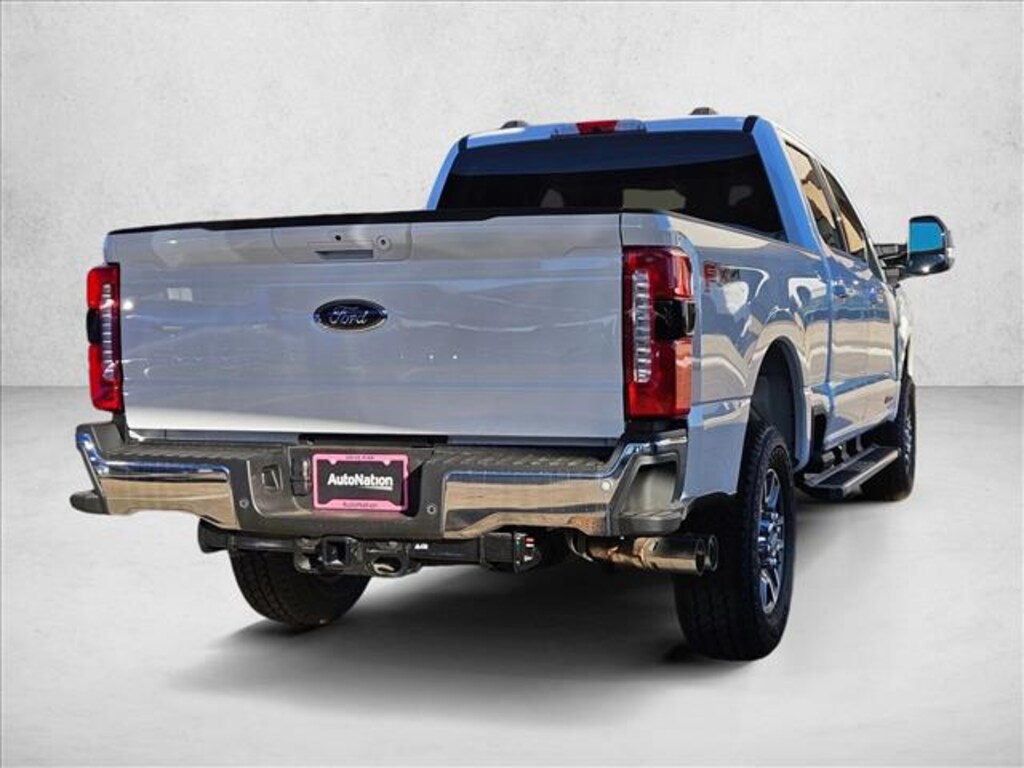 New 2026 Ford F-250 LARIAT Truck Crew Cab