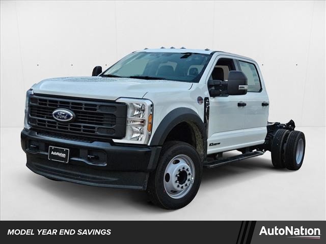2025 Ford F-450 Super Duty Chassis Cab XL's photo