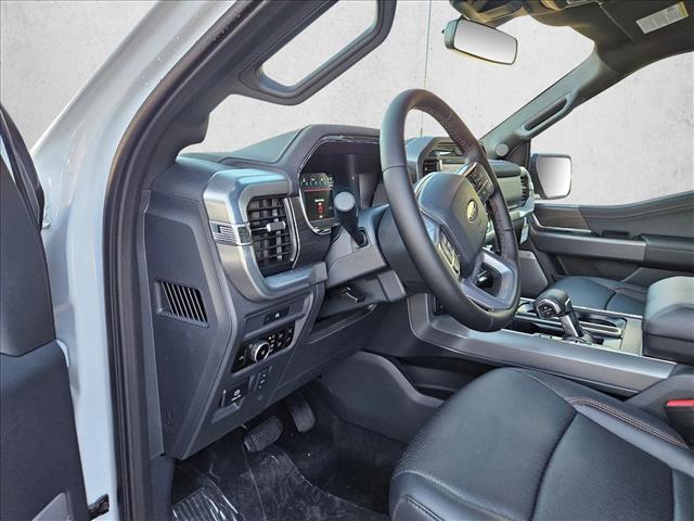 2025 Ford F-150 Lariat photo 3