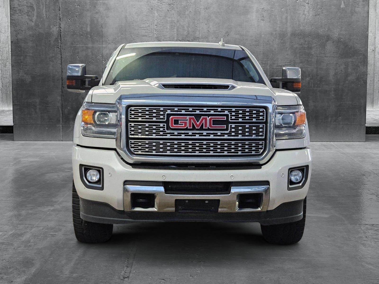 Used 2019 GMC Sierra 2500 Denali HD Denali with VIN 1GT12SEY8KF145876 for sale in Fort Worth, TX