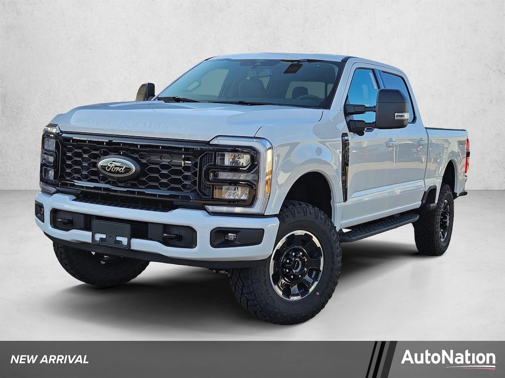 New 2026 Ford F-250 XLT Truck Crew Cab