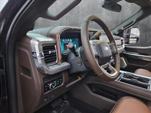 2025 Ford F-250 King Ranch photo 3