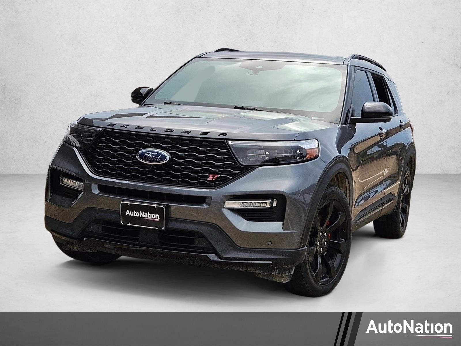 2023 Ford Explorer ST 4WD's photo