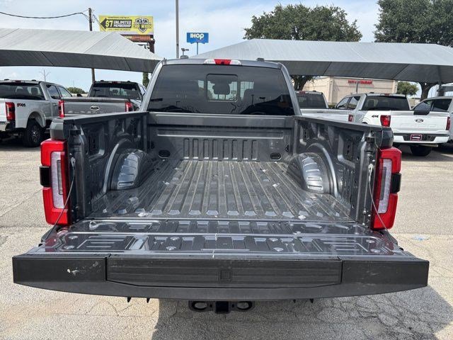 2026 Ford F-250 Platinum photo 4