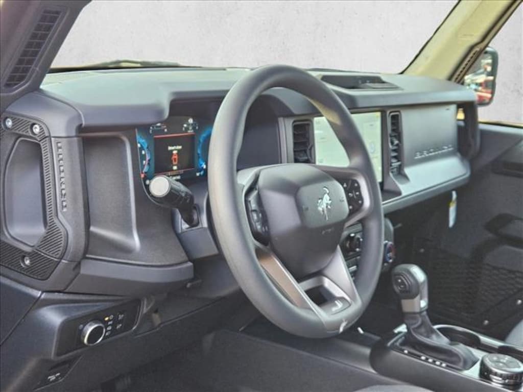 New 2025 Ford Bronco Base SUV
