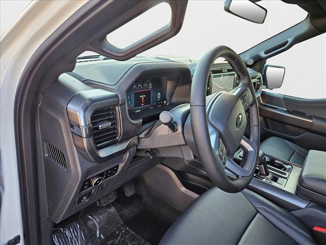 2025 Ford F-150 Lariat photo 3