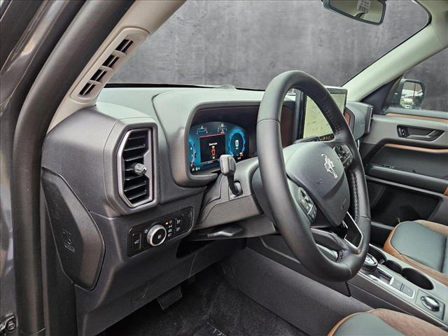 2025 Ford Bronco Sport Outer Banks photo 3