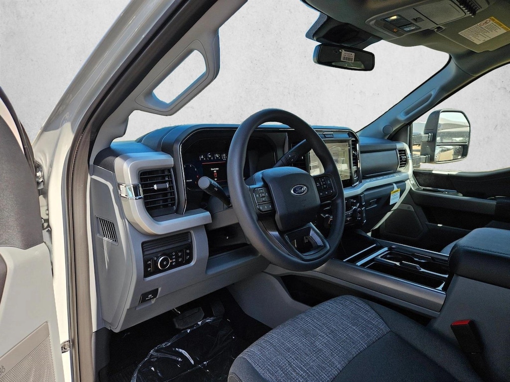 New 2026 Ford F-250 XLT Truck Crew Cab