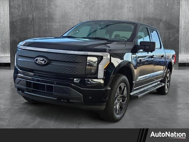 2025 Ford F-150 Lightning Flash's photo