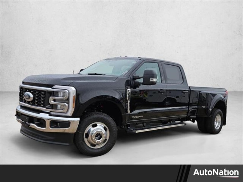 New 2026 Ford F-350 XLT Truck Crew Cab