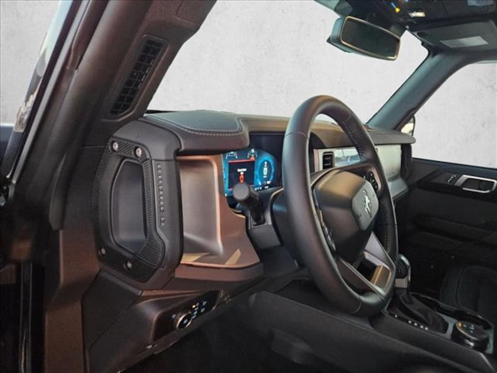 New 2025 Ford Bronco Outer Banks SUV