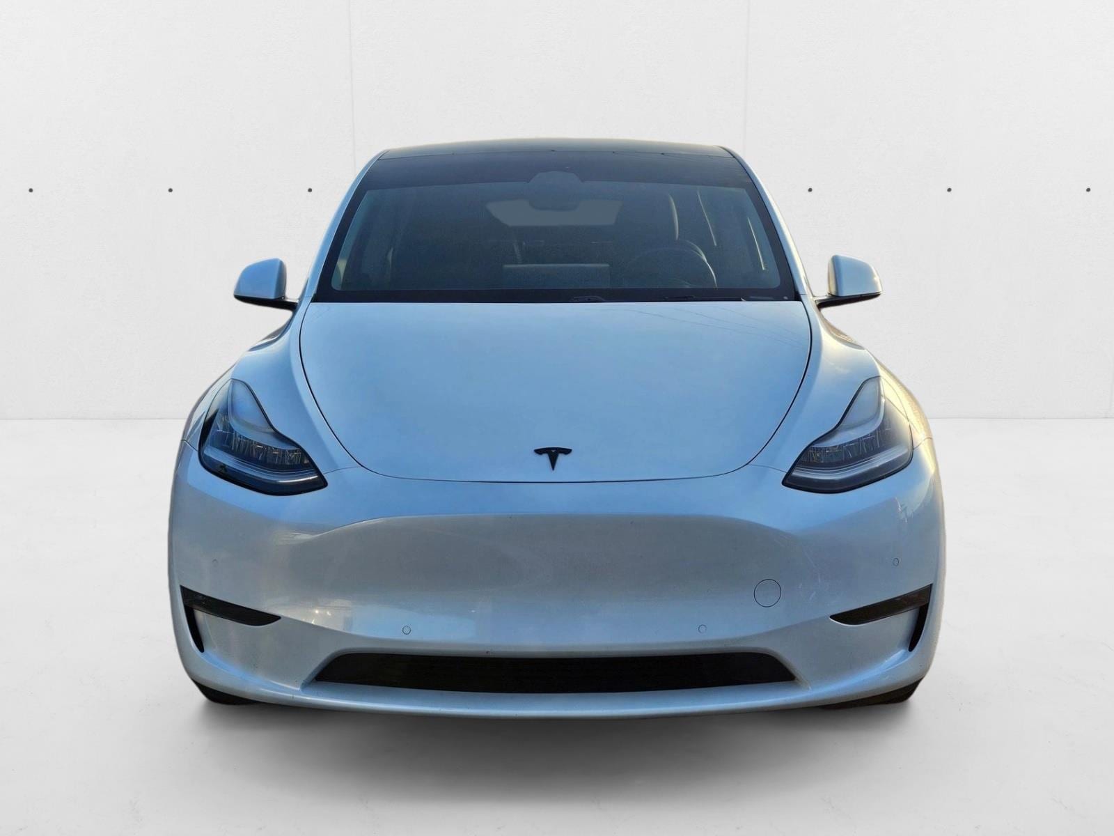 Used 2020 Tesla Model Y Long Range with VIN 5YJYGDEE2LF045683 for sale in Northfield, Minnesota