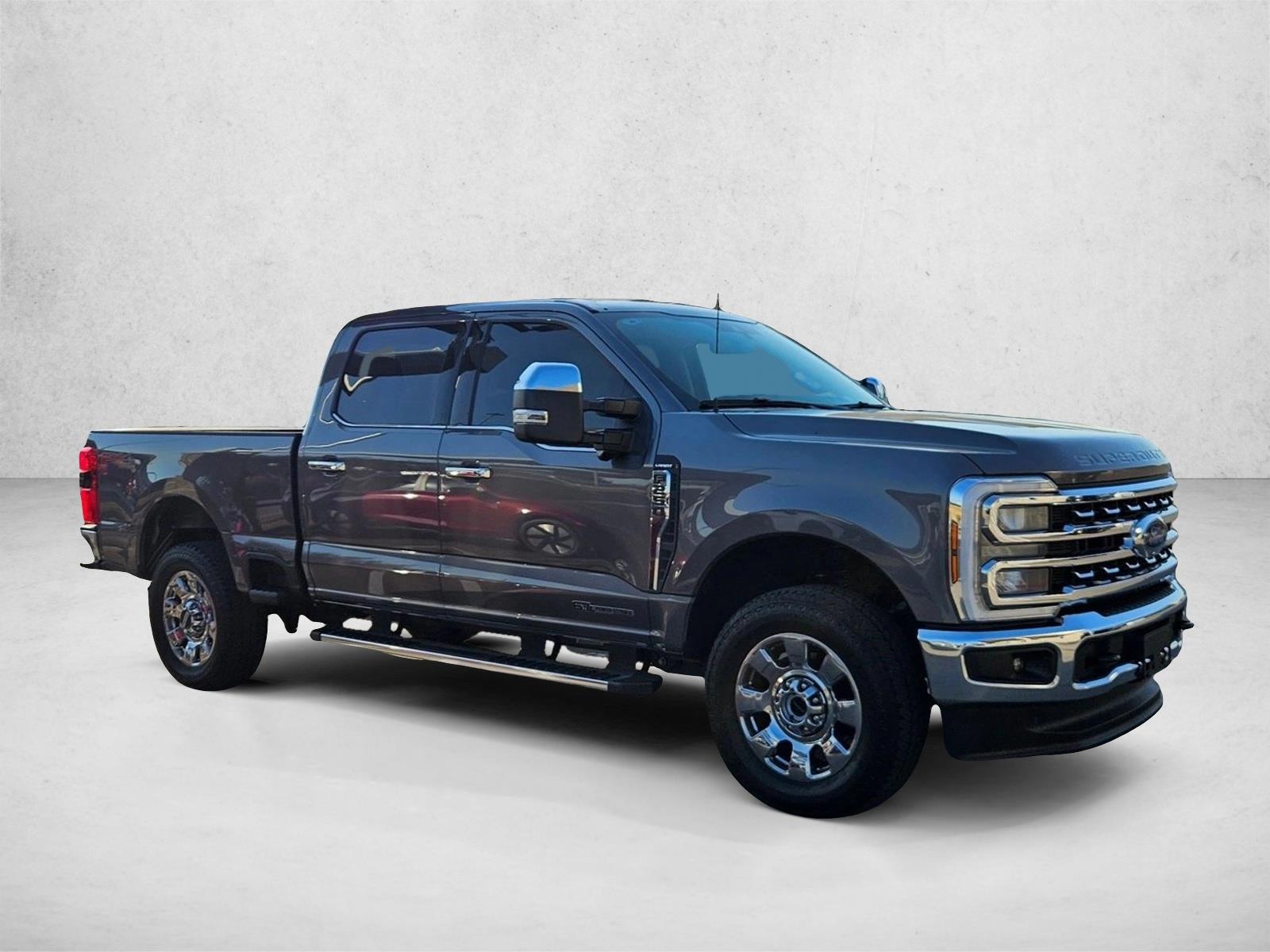 2025 Ford F-250 Lariat photo 3