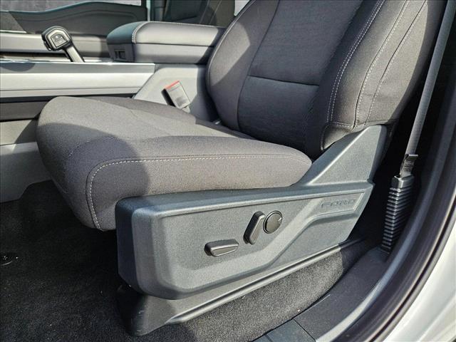2025 Ford F-150 XLT photo 4