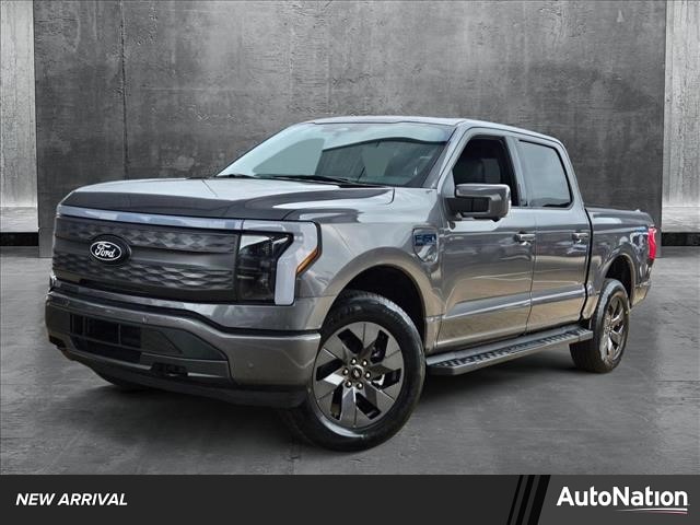 2025 Ford F-150 Lightning Lariat's photo