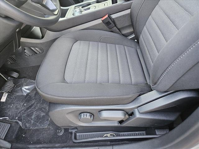 2024 Ford Edge SE photo 4