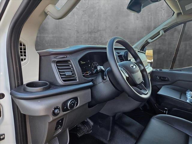 2025 Ford Transit photo 3