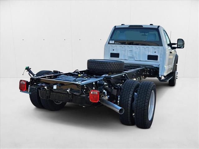2025 Ford F-550 XL photo 2