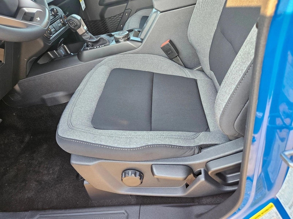 New 2025 Ford Bronco Base SUV