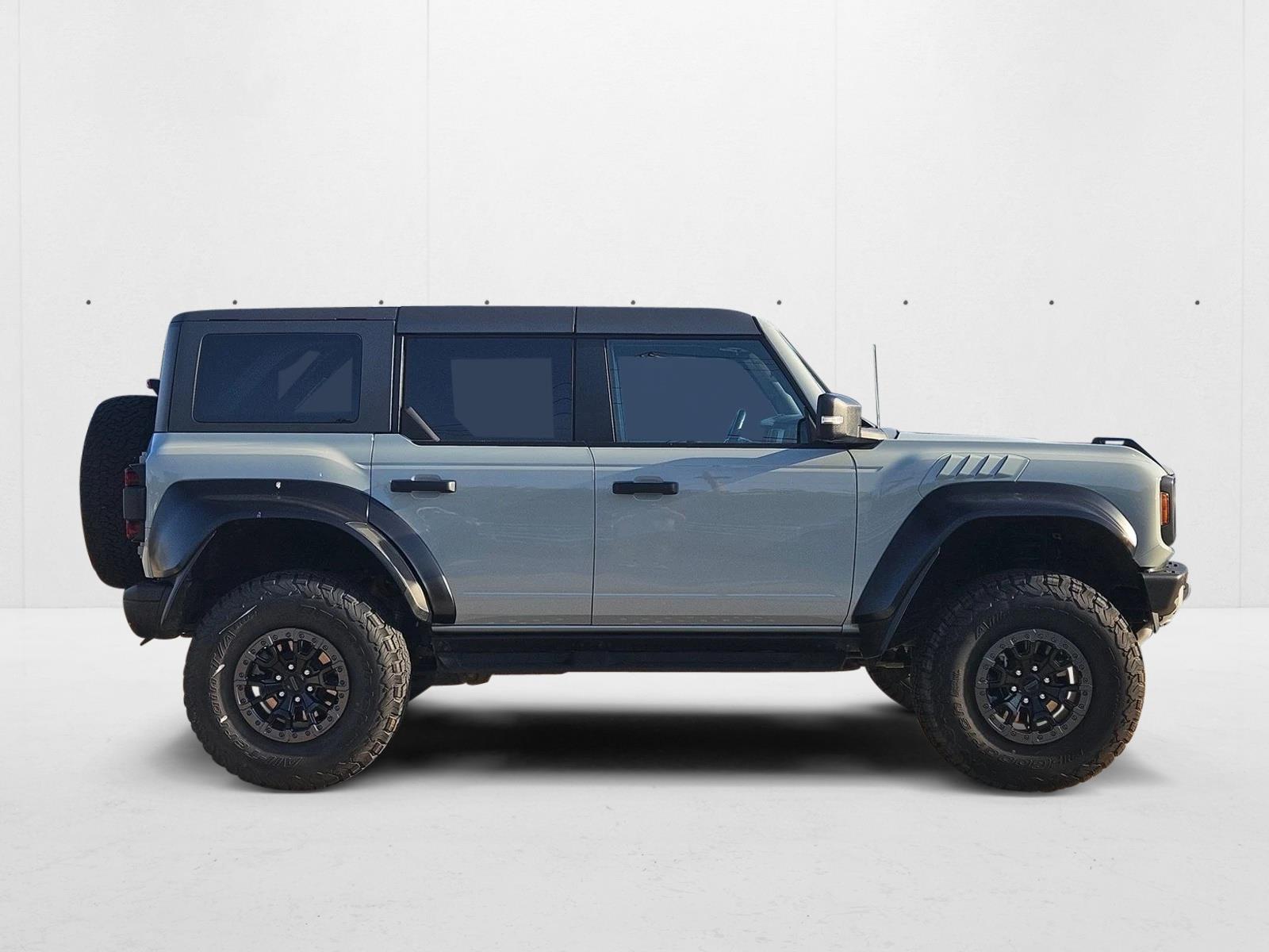 2023 Ford Bronco Raptor photo 4