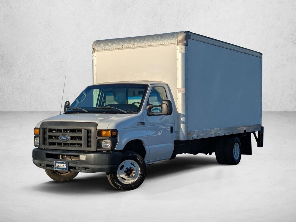Used 2017 Ford E-350 Cutaway Truck