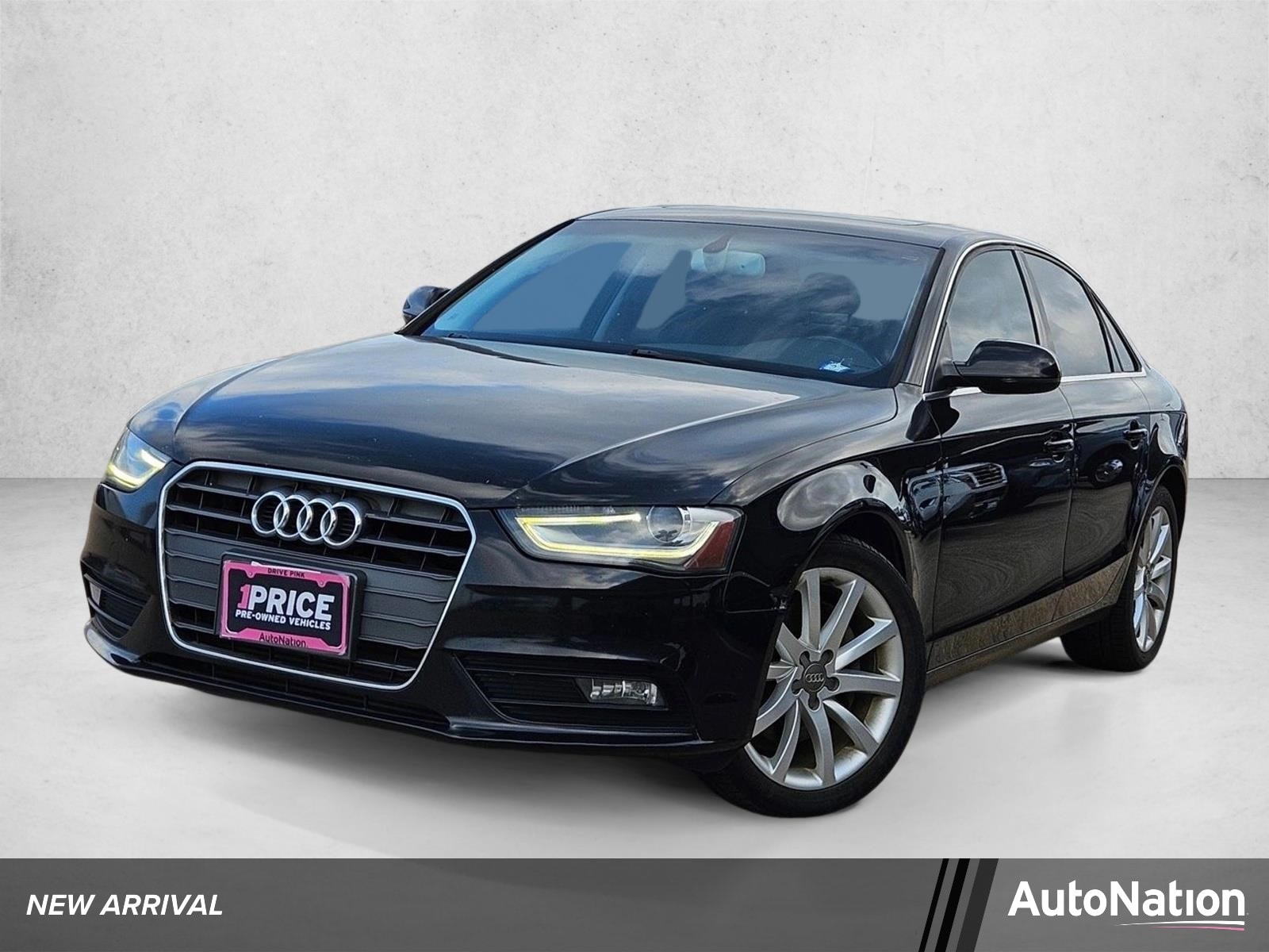 2013 Audi A4 2.0T FWD multitronic Premium's photo