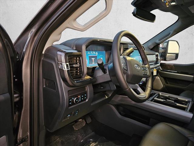 2026 Ford F-250 Lariat photo 3