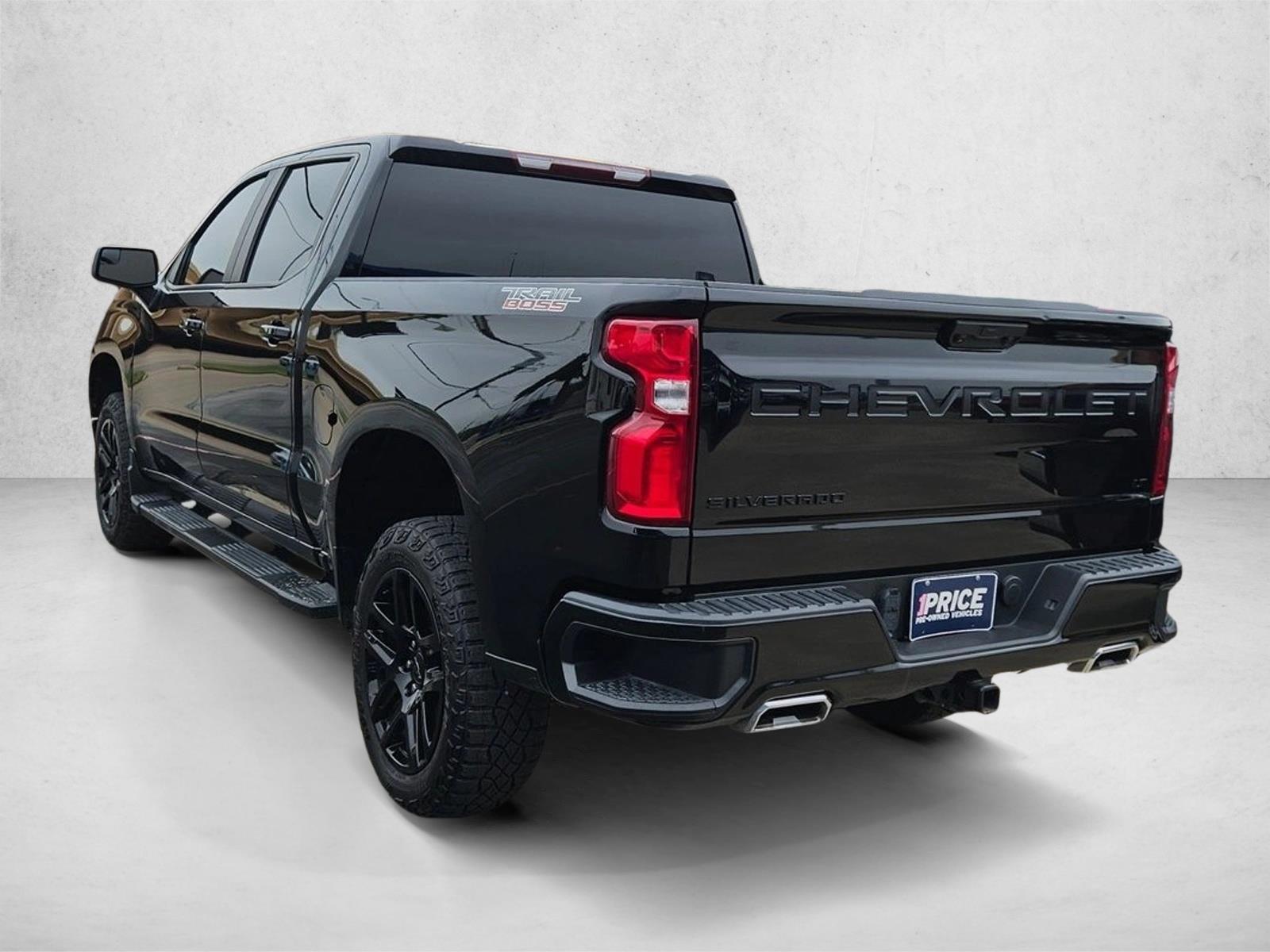 2022 Chevrolet Silverado 1500 LT Trail Boss photo 3