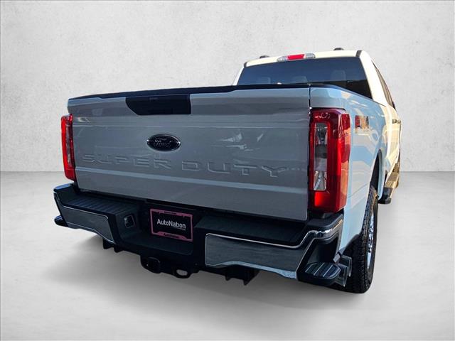 2026 Ford F-250 XLT photo 2