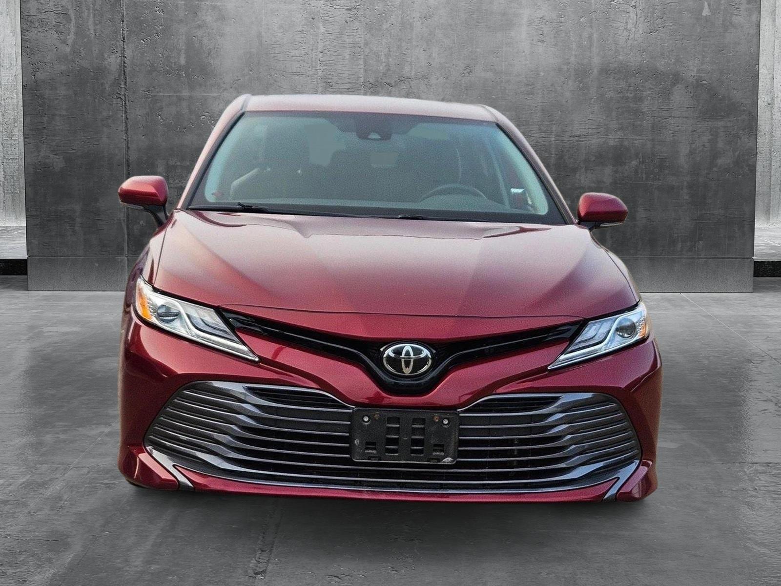 Used 2020 Toyota Camry XLE with VIN 4T1F11AK3LU890368 for sale in Fort Worth, TX
