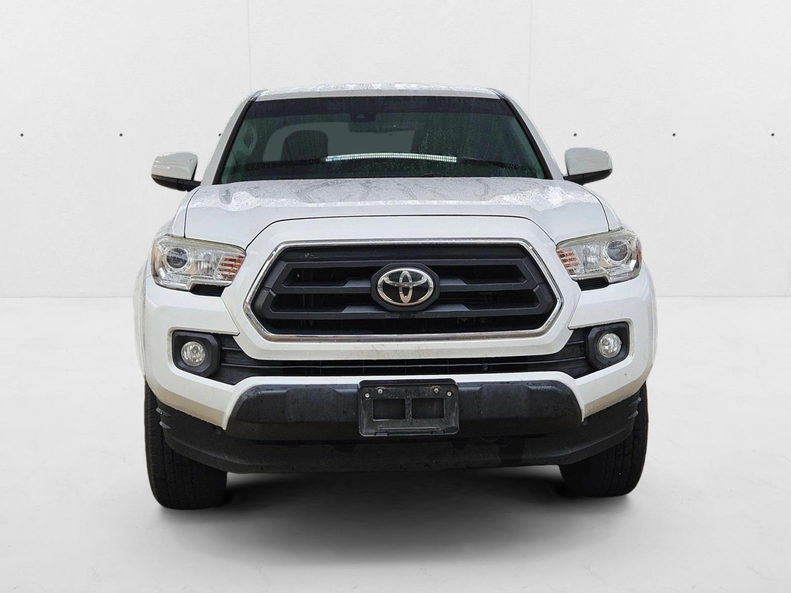 2020 Toyota Tacoma SR5 photo 2