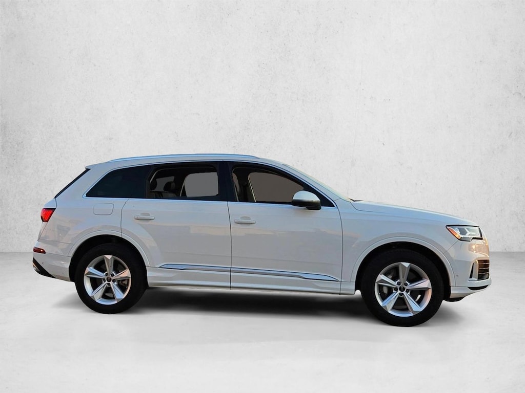Used 2024 Audi Q7 Premium SUV
