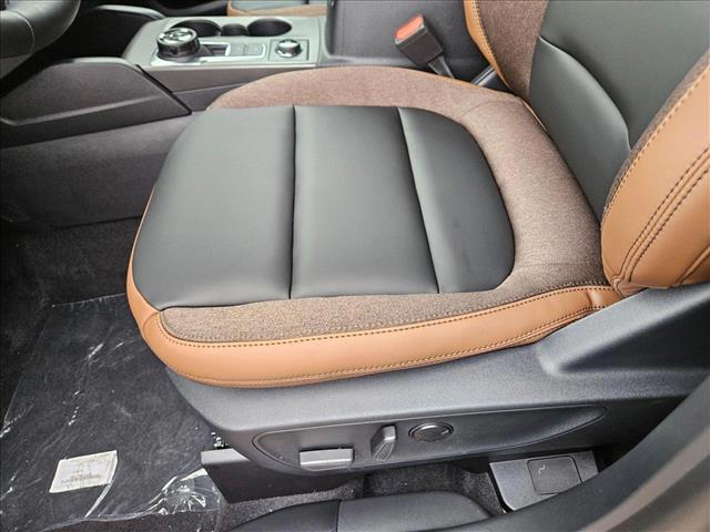 2025 Ford Bronco Sport Outer Banks photo 4