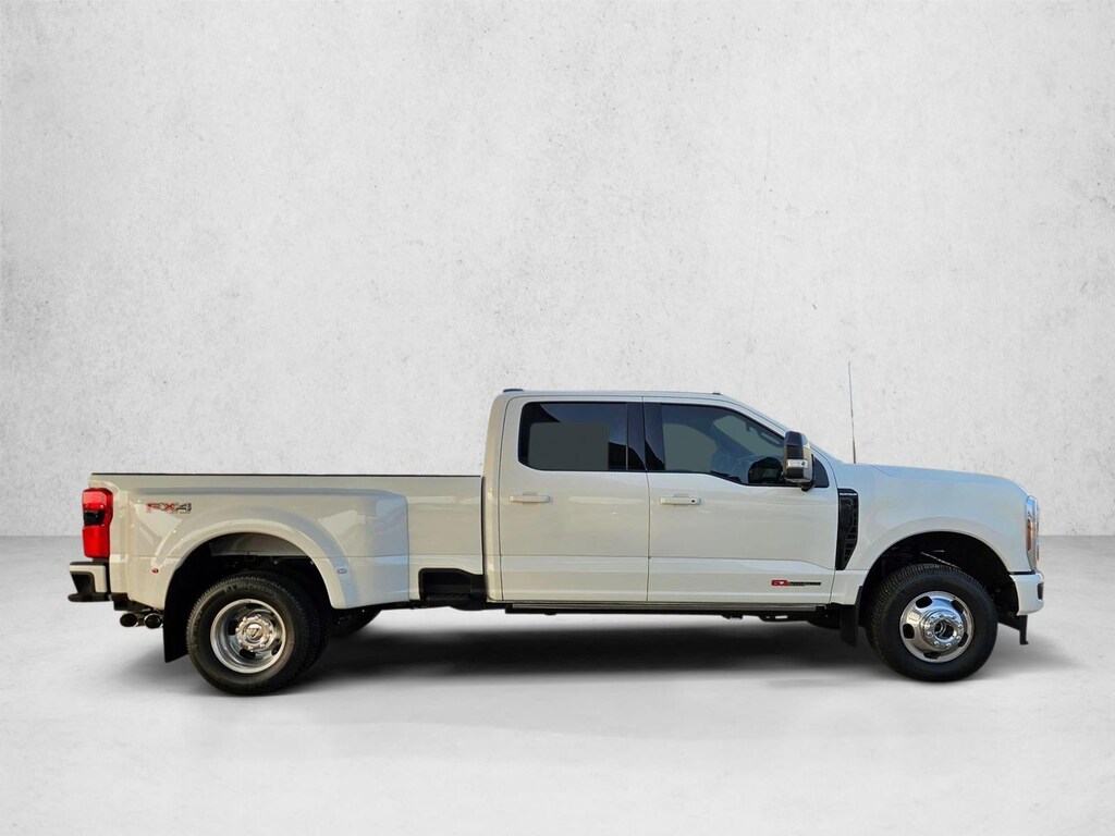 Certified 2026 Ford F-350 Platinum Truck Crew Cab
