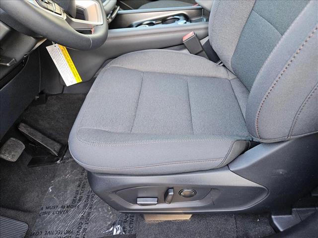 2025 Ford Explorer photo 4