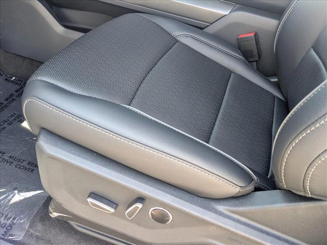 2025 Ford F-150 Lariat photo 4