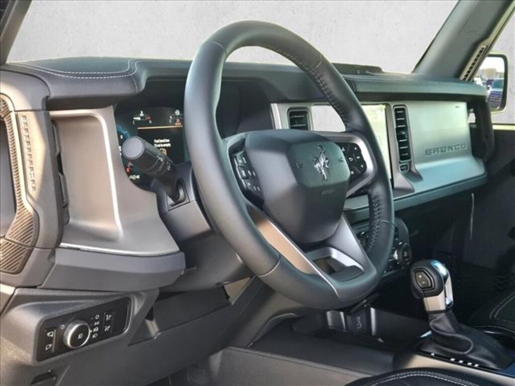 New 2025 Ford Bronco Outer Banks SUV