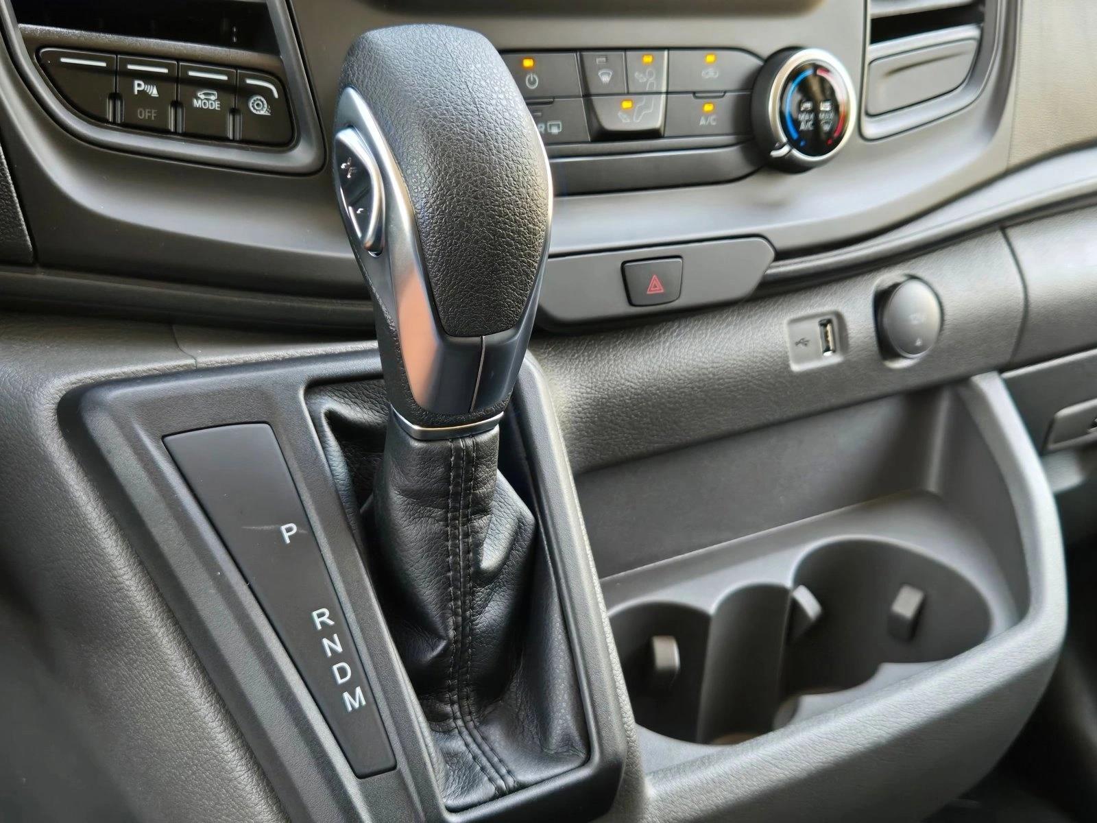2025 Ford Transit Passenger Van XL - Photo 13
