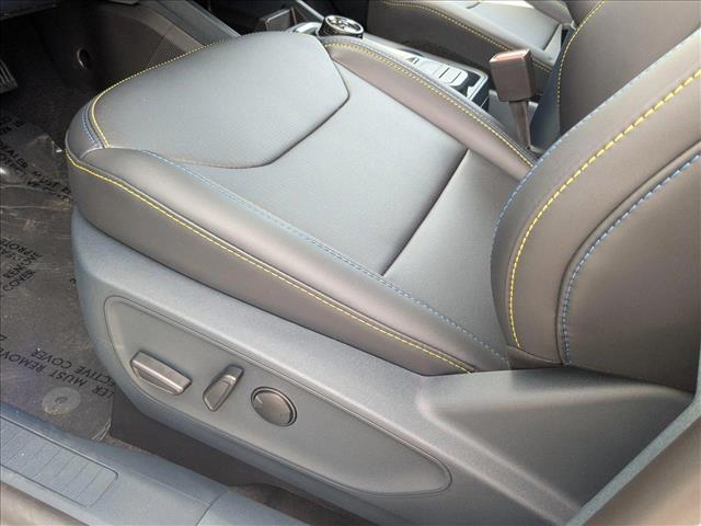 2025 Ford Maverick photo 4