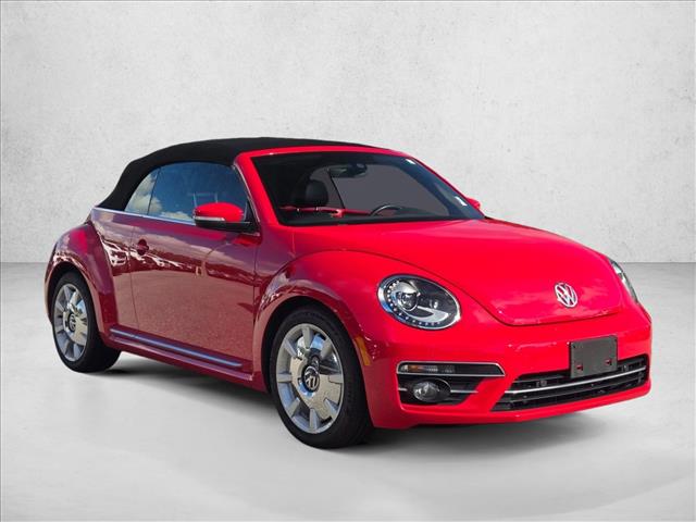 2019 Volkswagen Beetle S Convertible photo 3