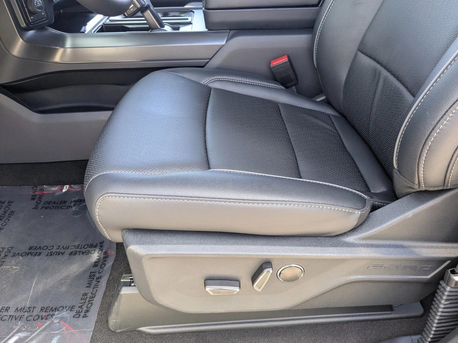 2025 Ford F-150 Lariat - Photo 4